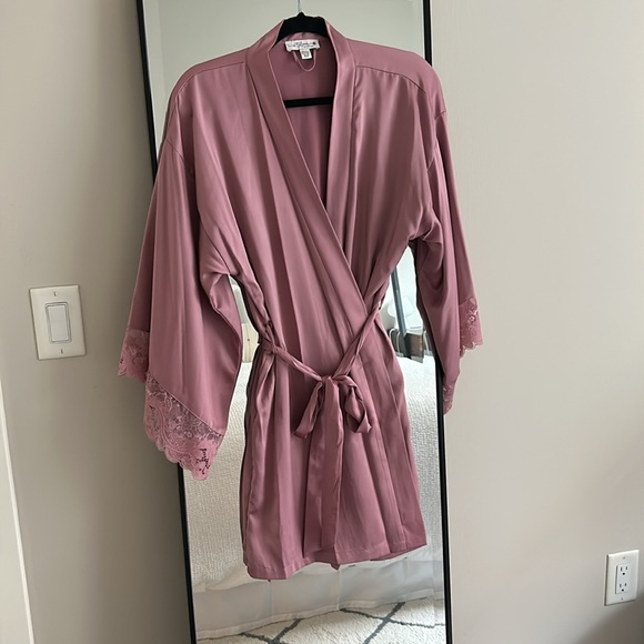In Bloom Pink Robe - Picture 1 of 4